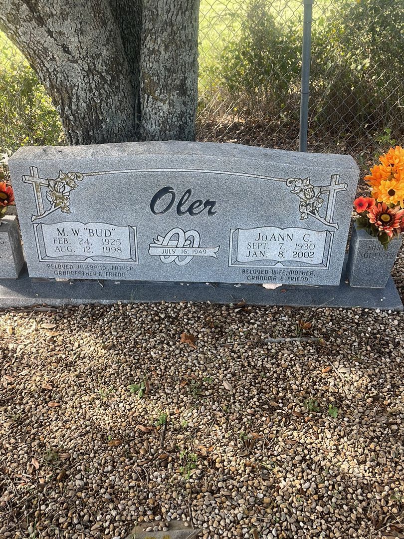 JoAnn C. Oler's grave. Photo 1
