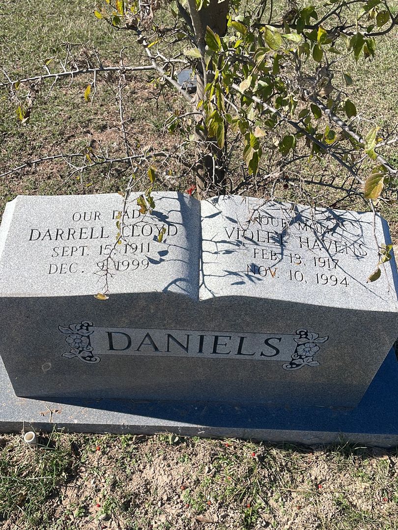 Darrell Lloyd Daniels's grave. Photo 1