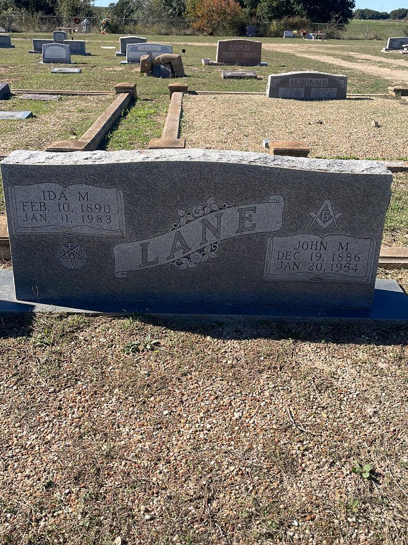 John M. Lane's grave. Photo 1