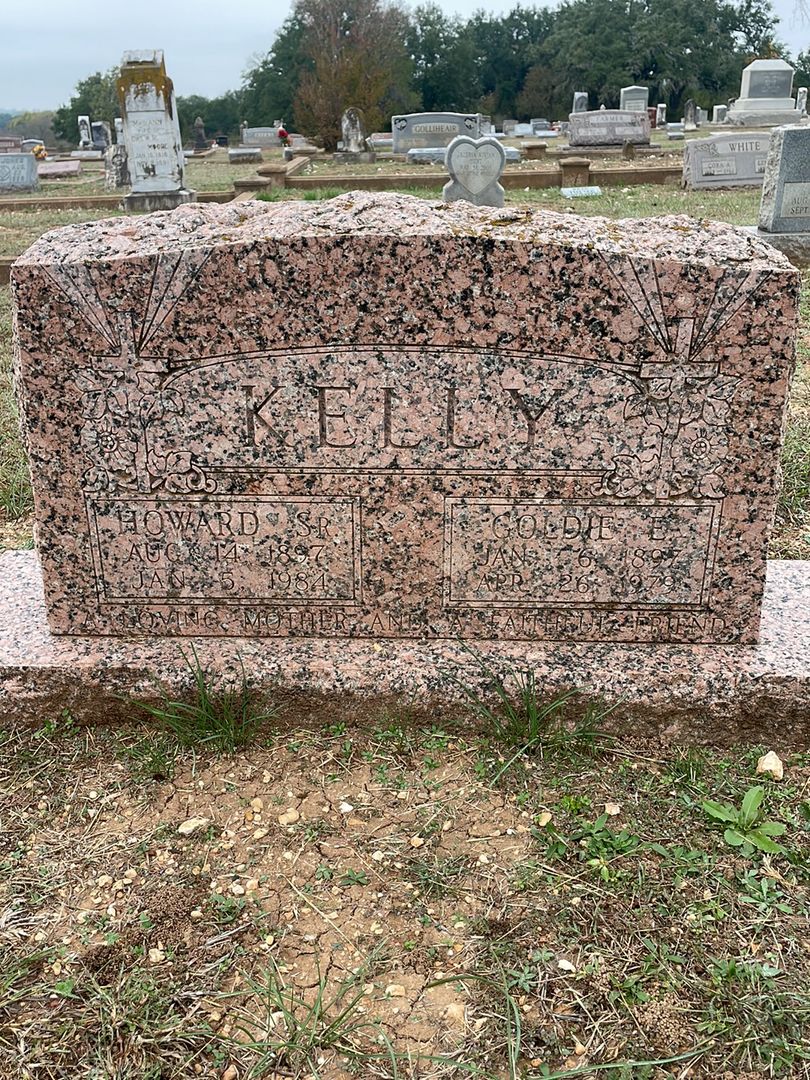 Goldie E. Kelly's grave. Photo 1