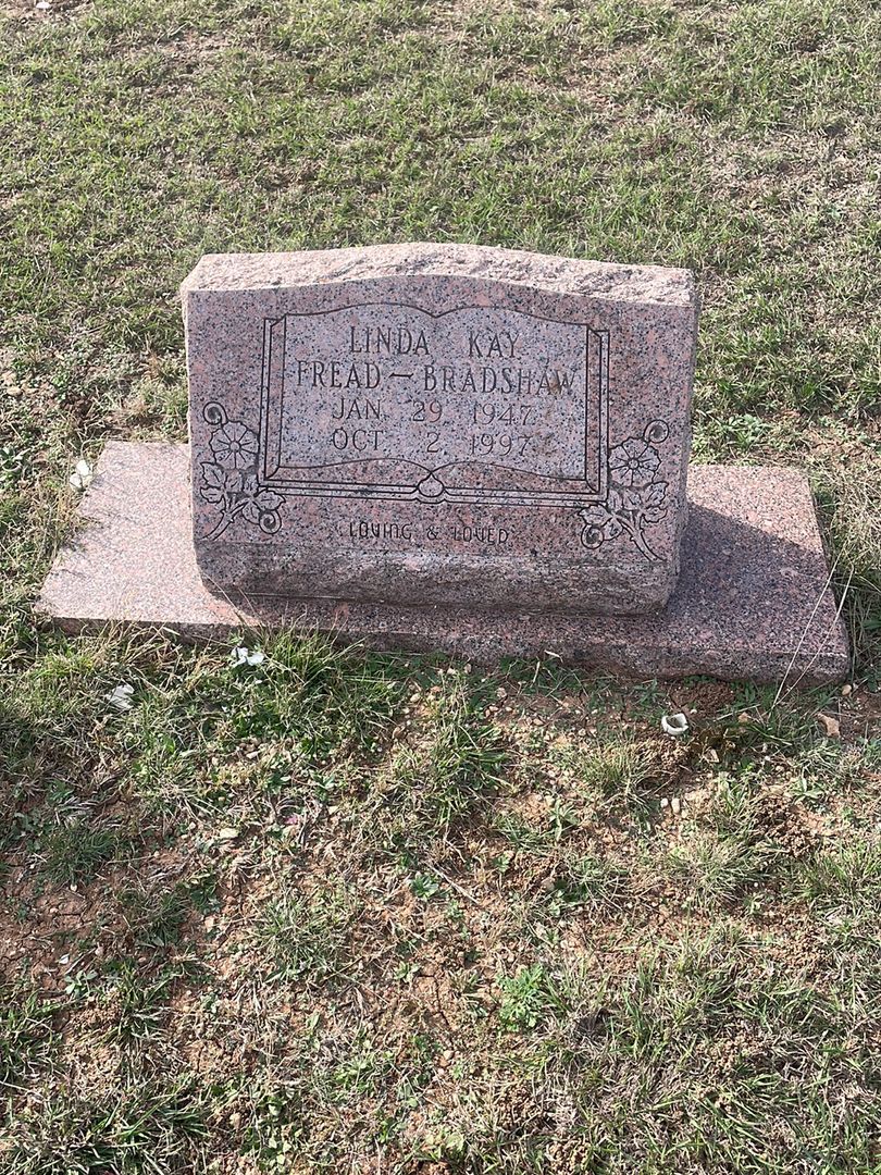 Linda Kay Fread-Bradshaw's grave. Photo 1