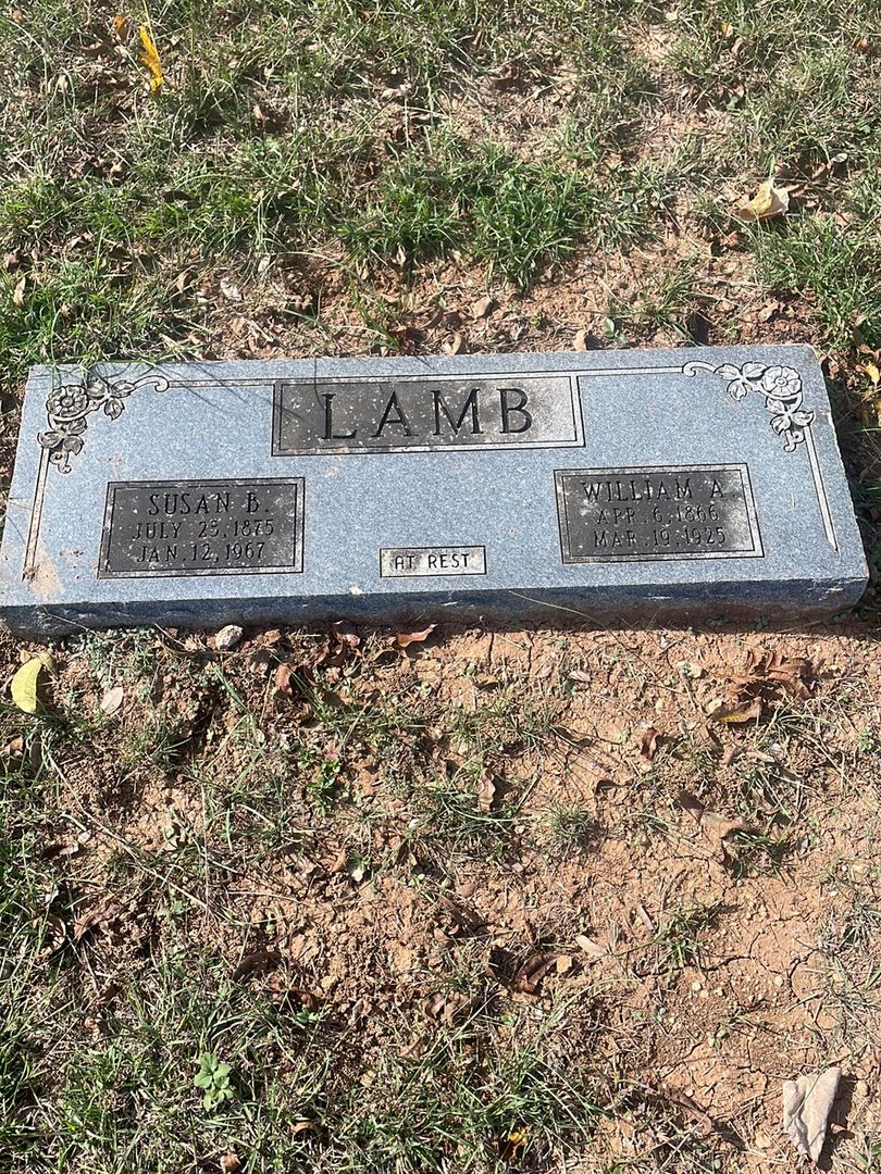 William A. Lamb's grave. Photo 1