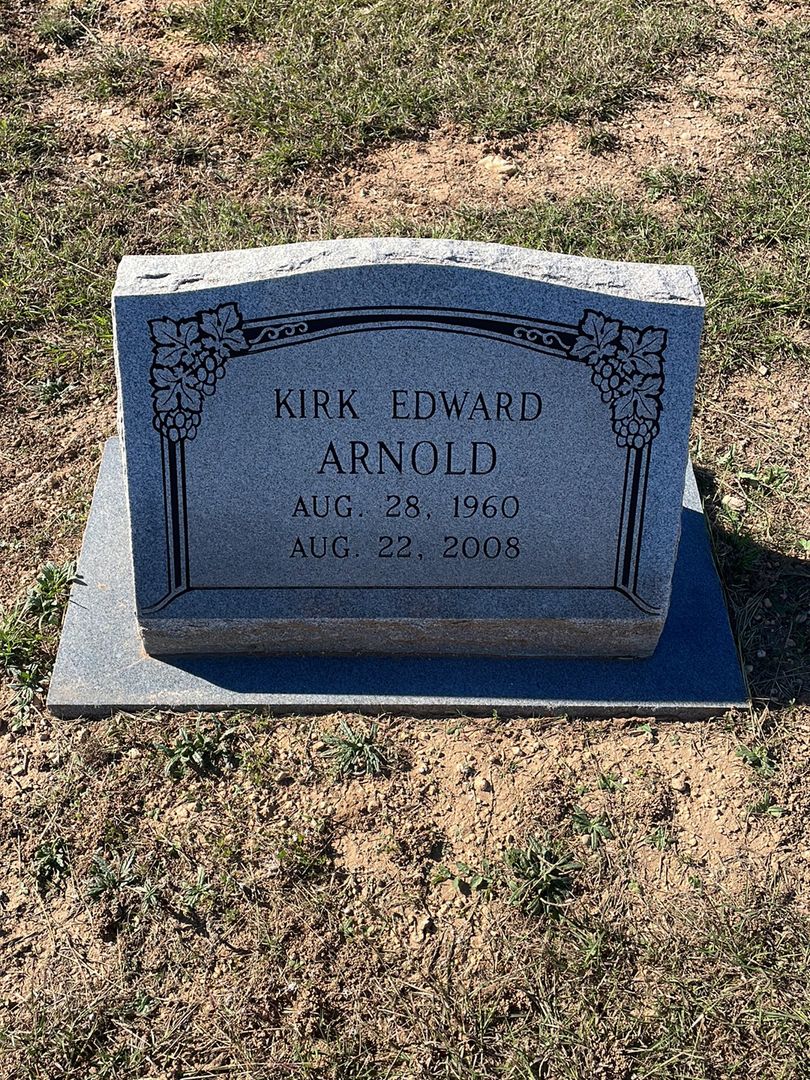 Kirk Edward Arnold's grave. Photo 1